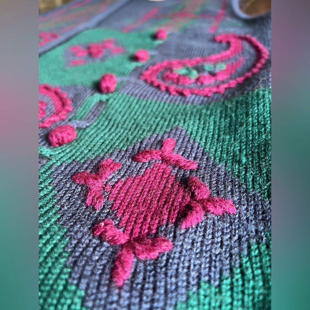 TAN JAY • vintage 90s tapestry knit sweater vest paisley grandmacore cottagecore - Picture 3 of 13